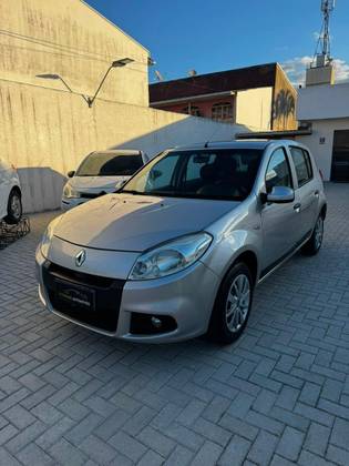 RENAULT SANDERO 1.6 EXPRESSION 8V FLEX 4P MANUAL RENAULT SANDERO 1.6 EXPRESSION 8V FLEX 4P MANUAL